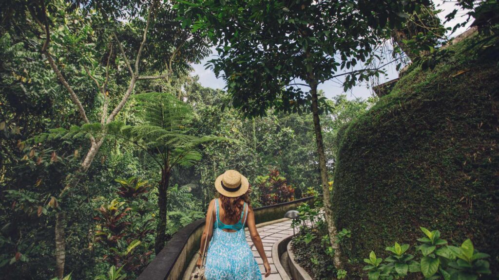 solo traveler in bali