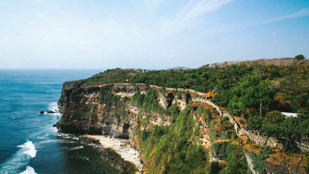 clift view in uluwatu