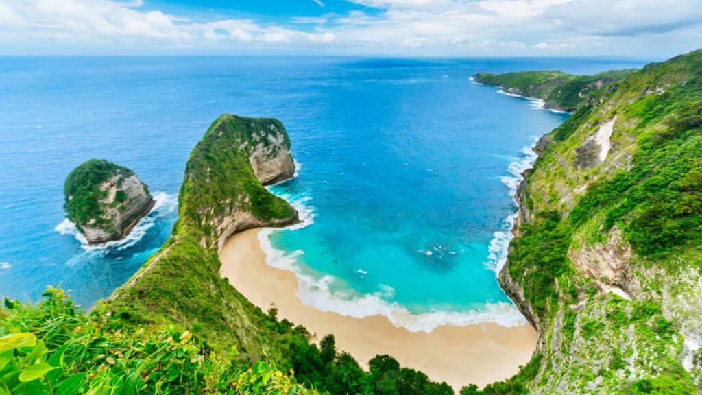 Things to Do nusa Penida klingking beach