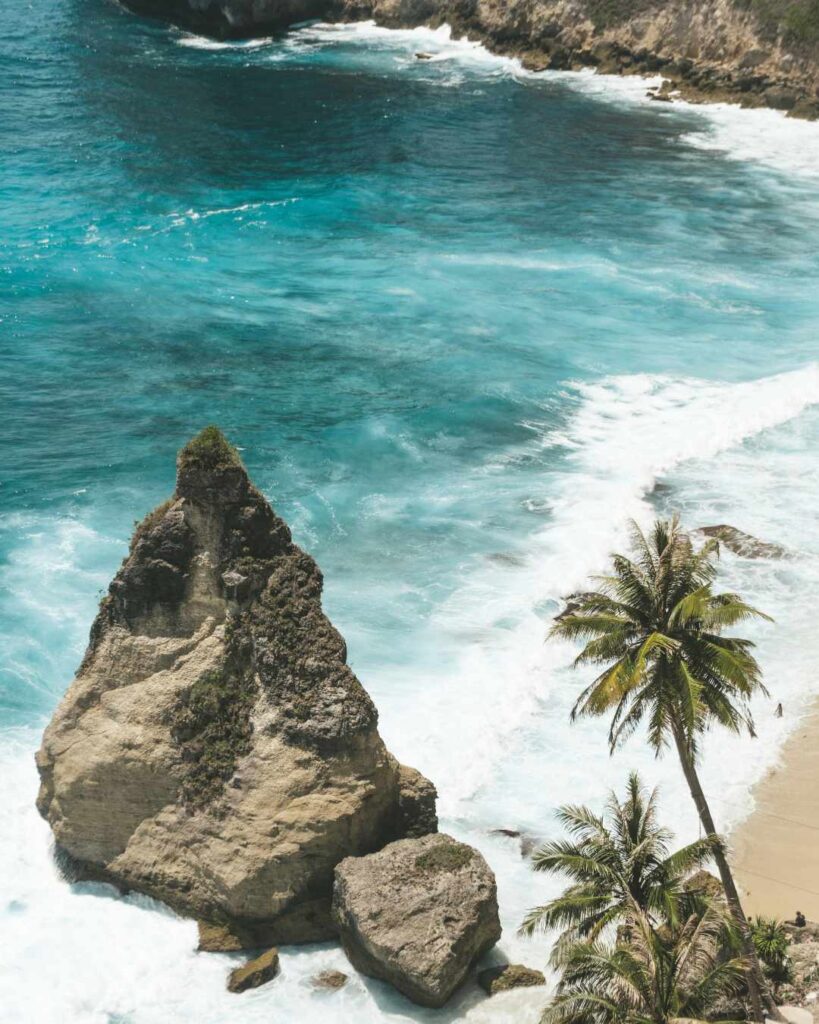 Diamond beach