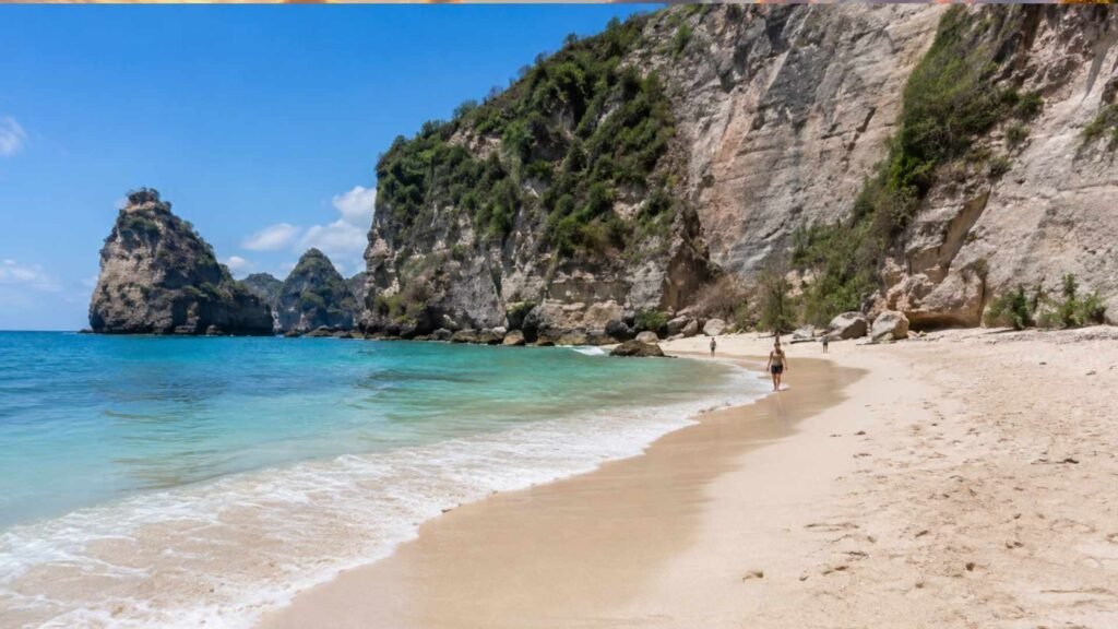 atuh beach nusa penida